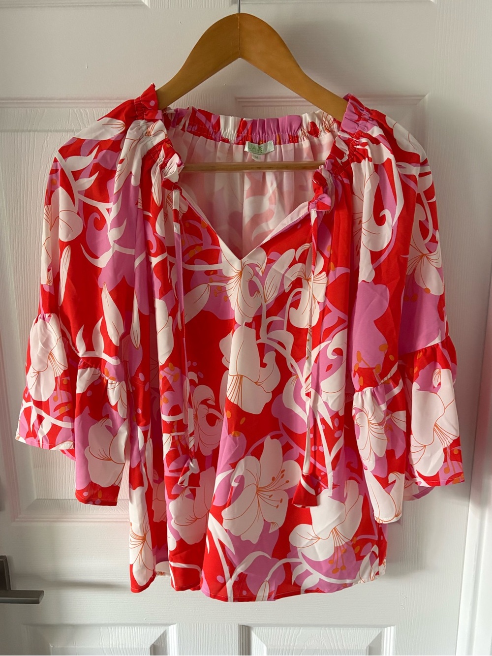 Jade Melody Tam Red Pink Floral Lily Peasant Blouse Bell Sleeve Size M